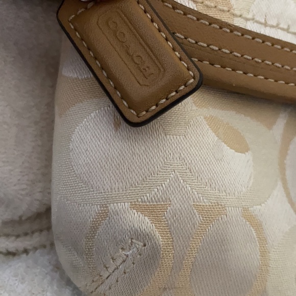 Pre love coach small purse/wallet - Picture 5 of 7